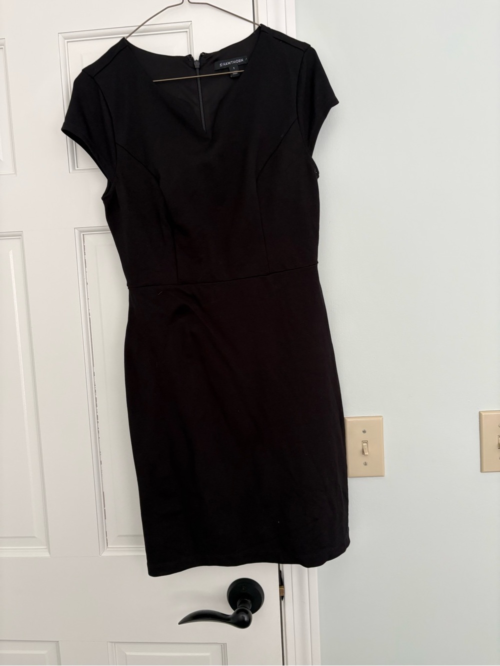 Black Cap-Sleeve Midi Sheath Dress